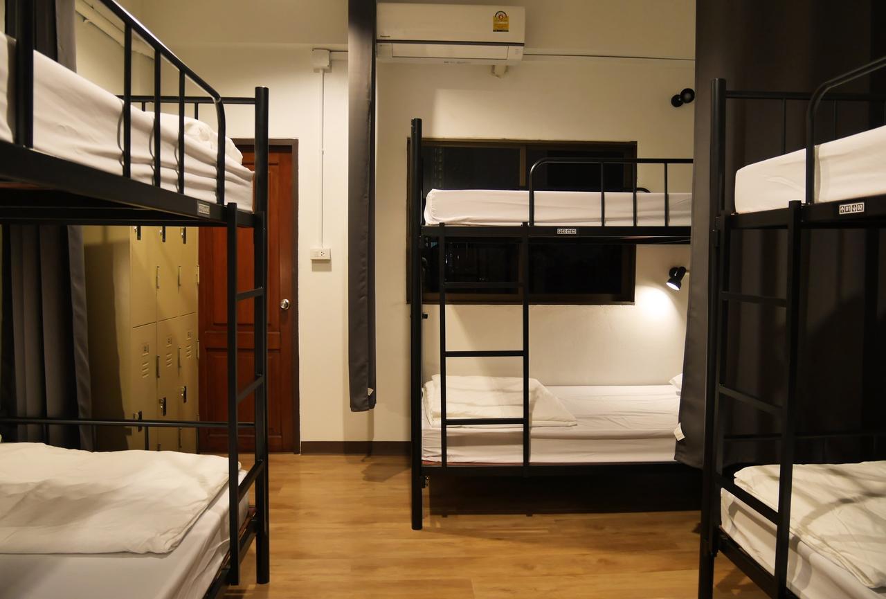 Phresh Hostel Bangkok Exterior foto